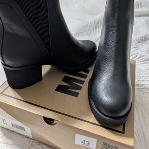 MIA Women's Black Heeled Boots